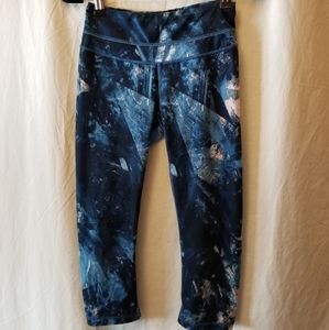 Lucy Activewear Capri Leggings